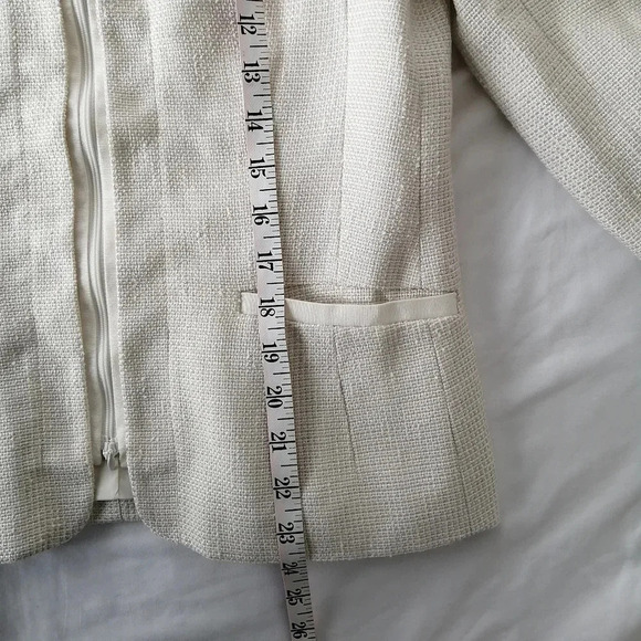 Lafayette 148 New York White Tweed Collarless Zip Up Blazer Size 4 - Picture 12 of 16